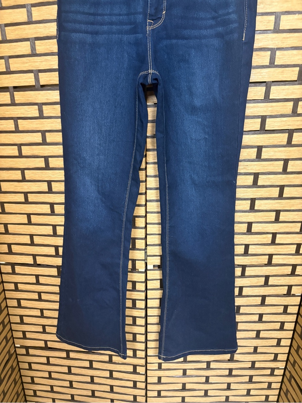 Curve Appeal High Rise Flare Leg Jeans Size 6/28 - Picture 4 of 10